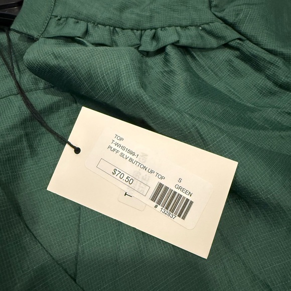 THML Emerald Puff-Sleeve Button-Front Top - Picture 8 of 9